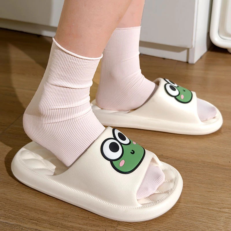 Cartoon bread slippers for women, high quality PVC material, frog shape, super soft sole, suitable for both men and women