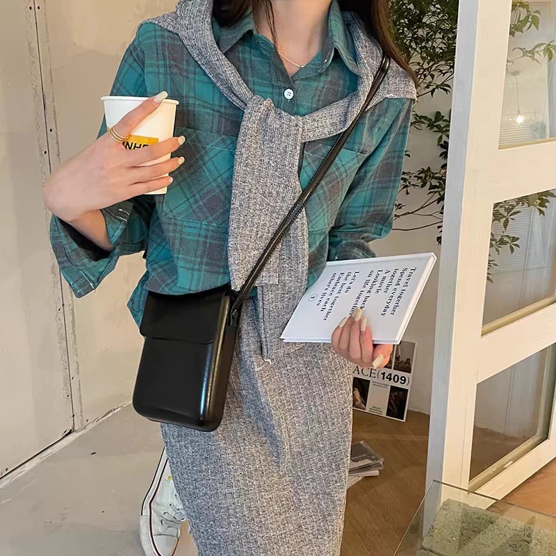 SUPERCUTE retro style solid color PU leather crossbody bag with phone
