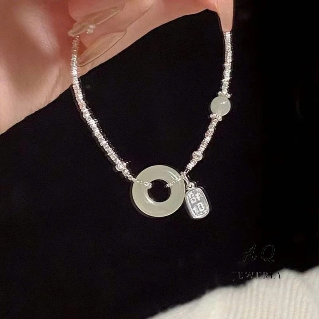Lucky round jade silver bracelet gently.