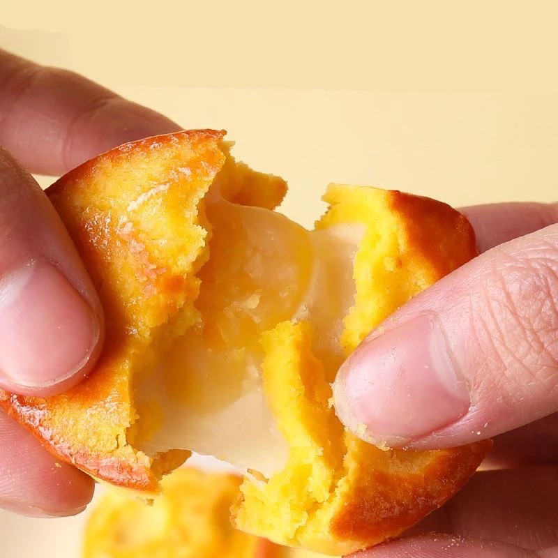 Delicious, Lightly Sweet, Easy-to-Eat Salted Egg Cheesecake, Suitable For The Whole Family