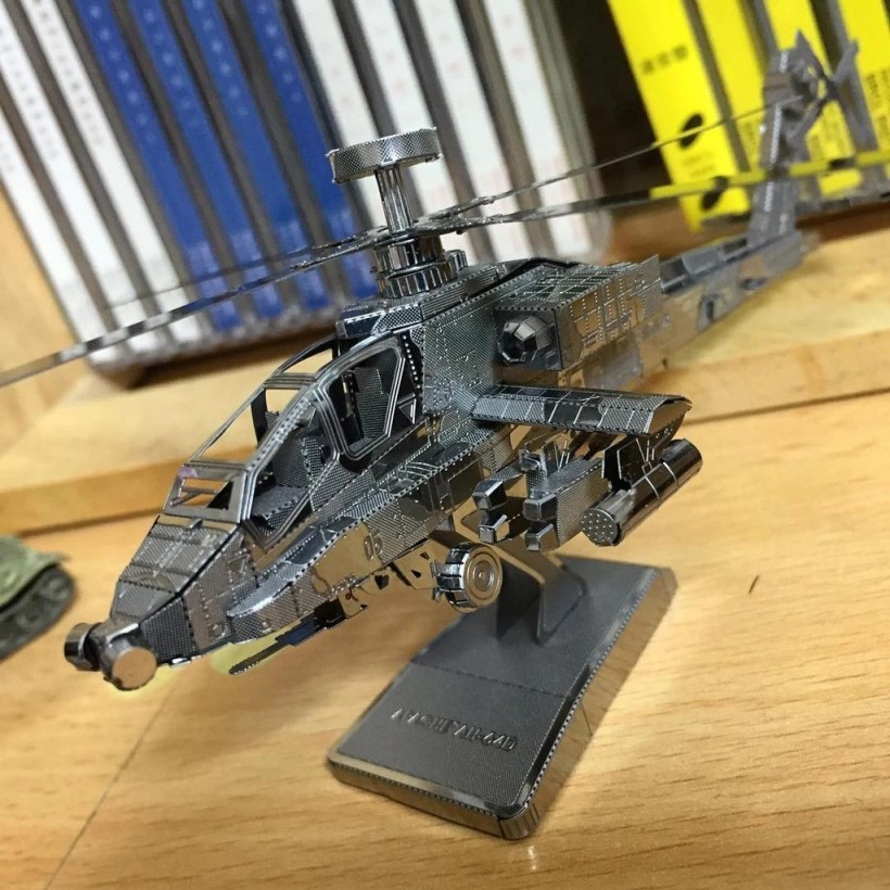 3D Metal Model Assembled AH-64 Apache Attack Helicopter US Army [Unassembled]
