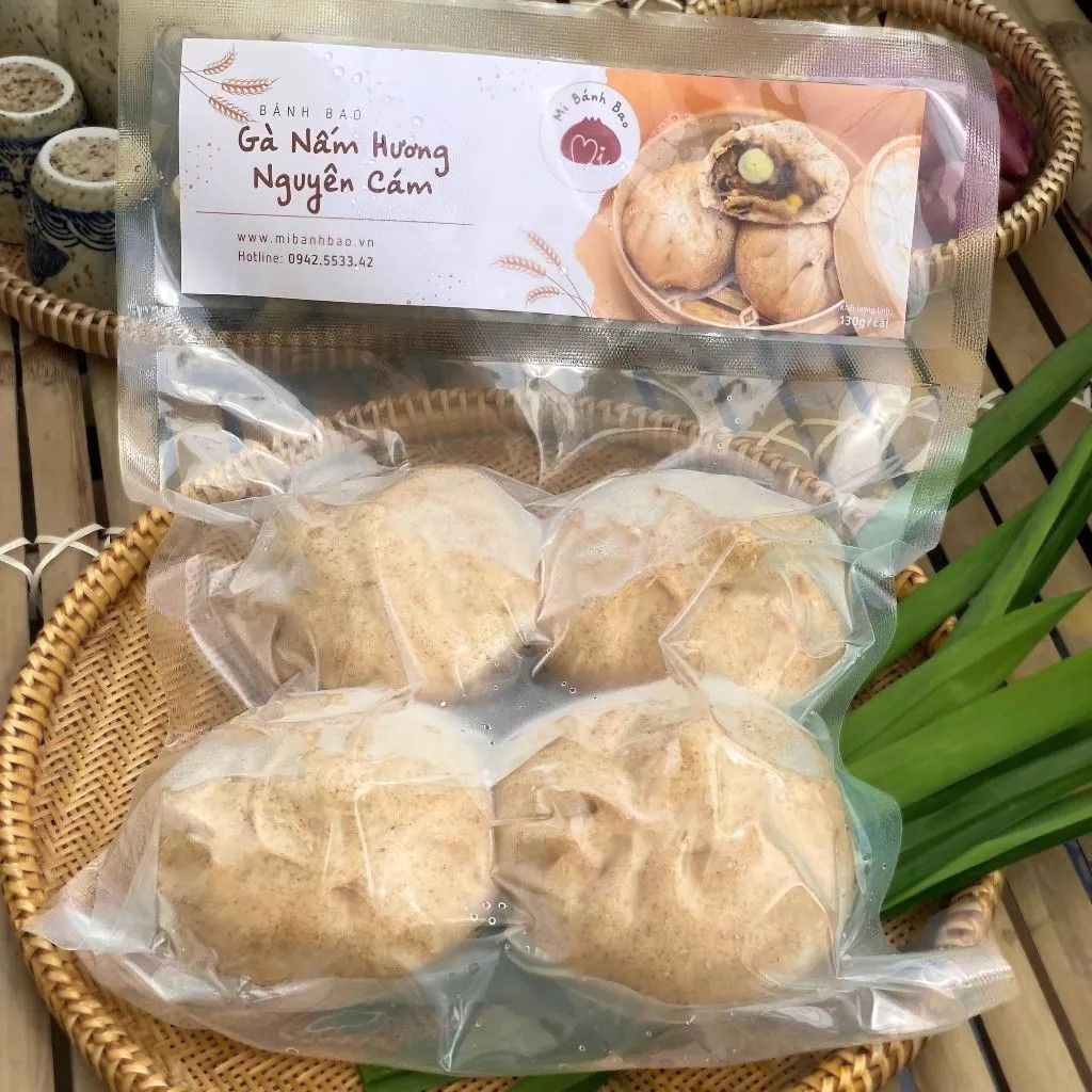 Whole Wheat Chicken and Mushroom Buns – Nutritious Whole Wheat Bun Crust, Rich Chicken and Mushroom Buns – Healthy