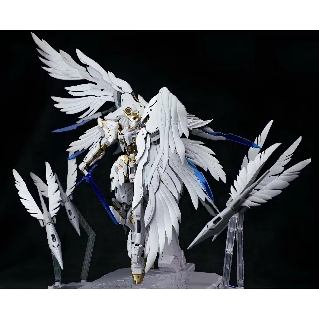 OBERON MECHA 1/100 ASSEMBLY MODEL (FREE BONUS EFFECT FEATHER, GOLDEN RUNNER, BASE, WATER DECAL)