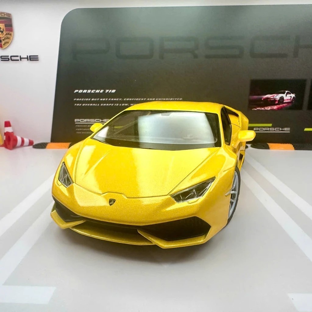 Lamborghini Huracan LP610-4 car model 1:24 scale