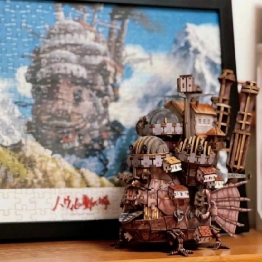 3D wooden model of "Howl's Moving Castle"