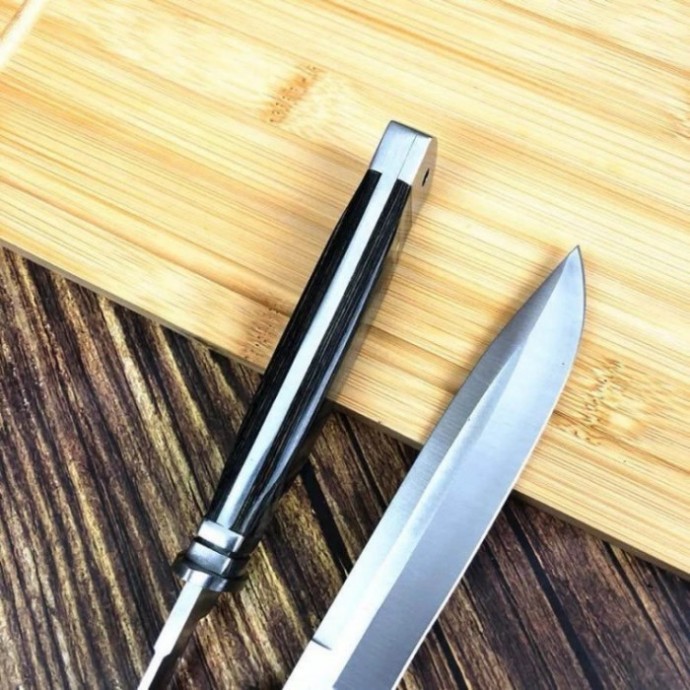 High quality knife (travel knife) with thick, beautiful edges