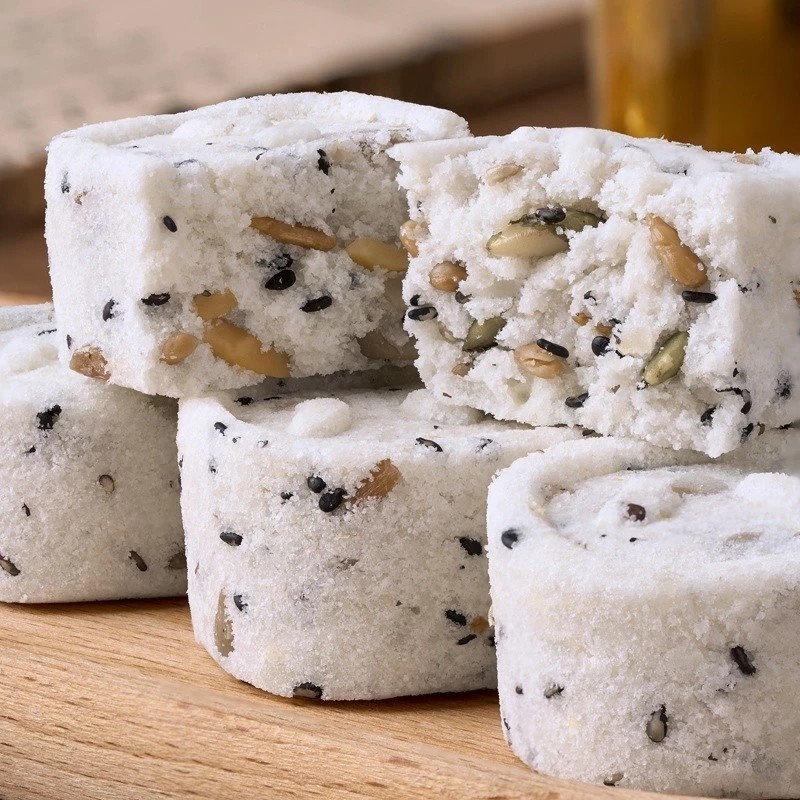 Sugar-free cereal cake, full of nutrients, creates a feeling of fullness for a long time, suitable for dieters and weight loss