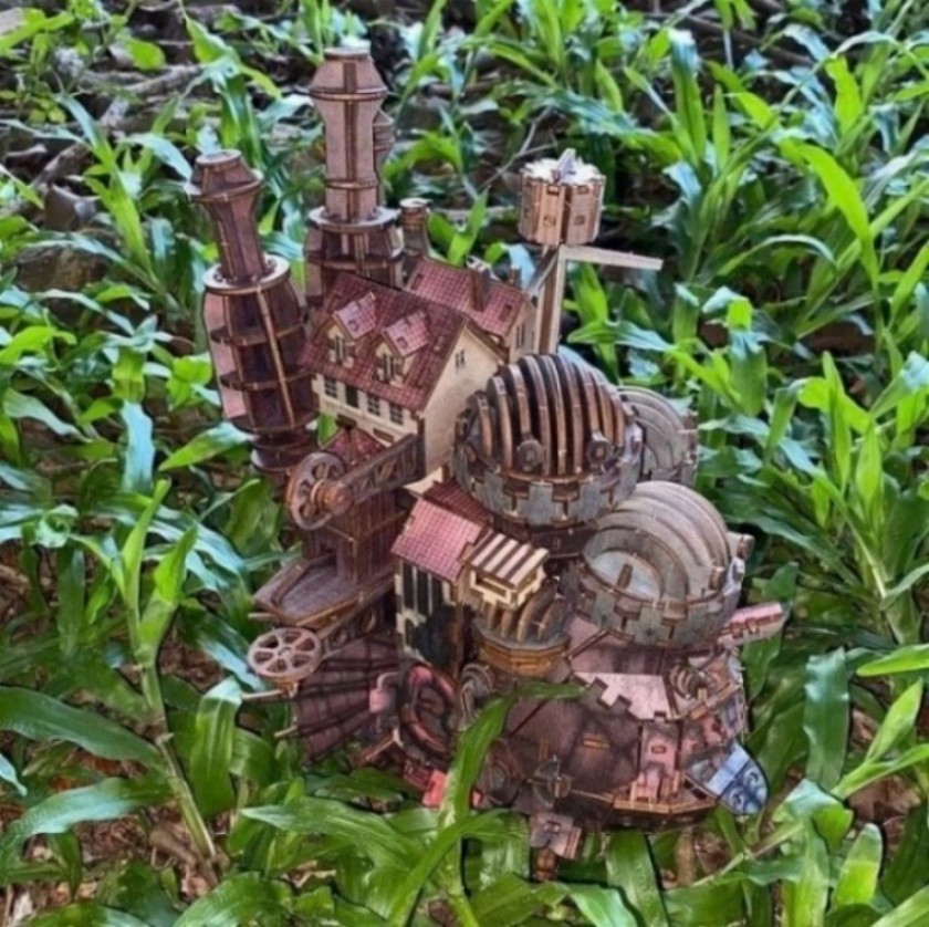 3D wooden model of "Howl's Moving Castle"