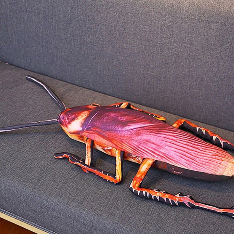 3D Simulation Cockroach Pillow Lifelike Cartoon Fake Cockroach Pillow